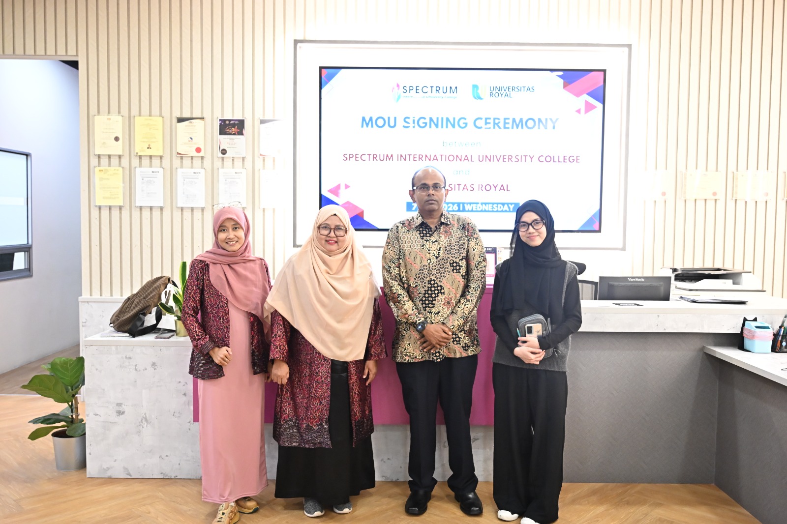 MOU DENGAN SPECTRUM INTERNATIONAL UNIVERSITY COLLEGE